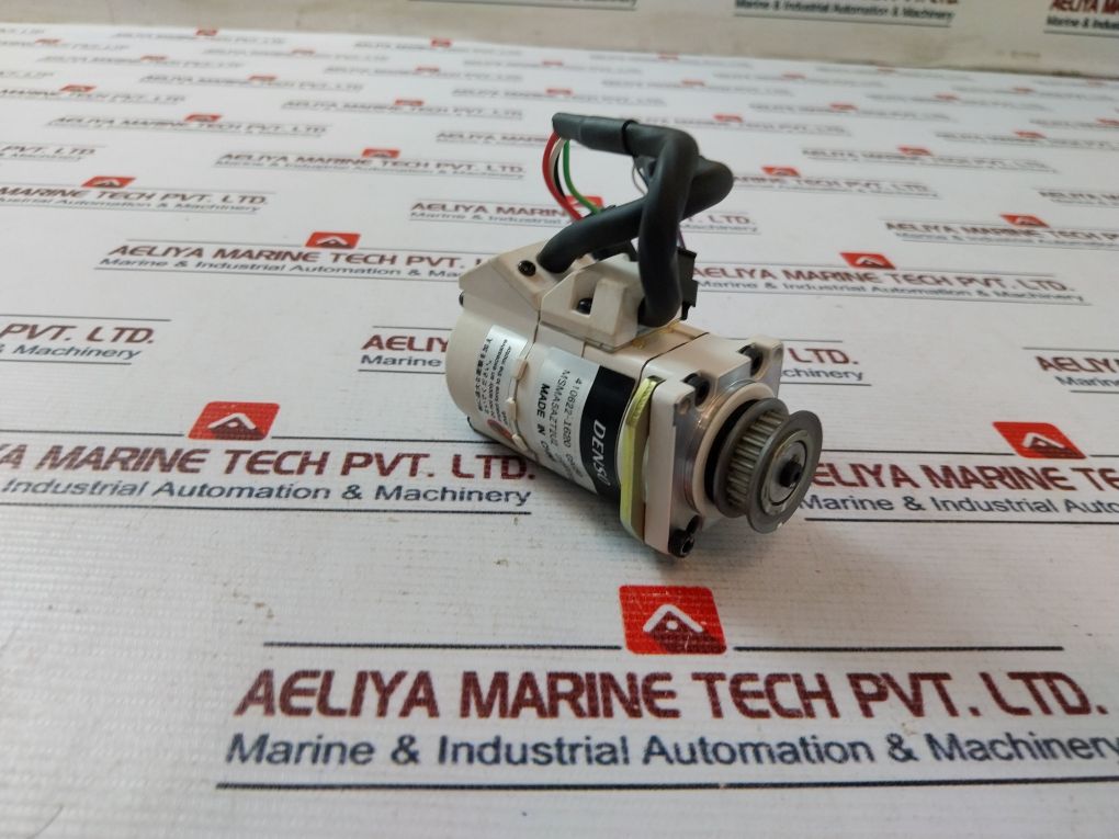 Denso Panasonic 410622-1620 Servo Motor Msma5Azt2U2