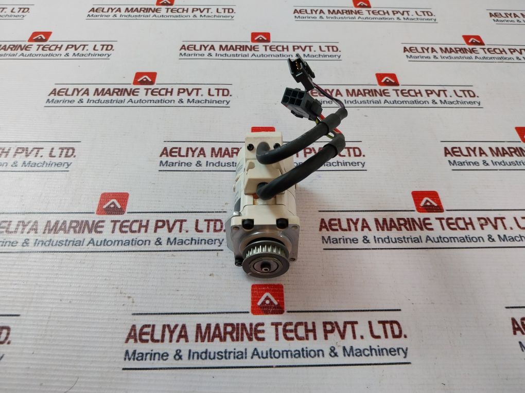 Denso Panasonic Msma5Azt2U2 Servo Motor