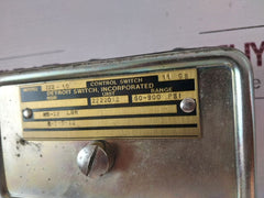 Detroit Switch 222-10 Temperature Control Switch Unit 2222092
