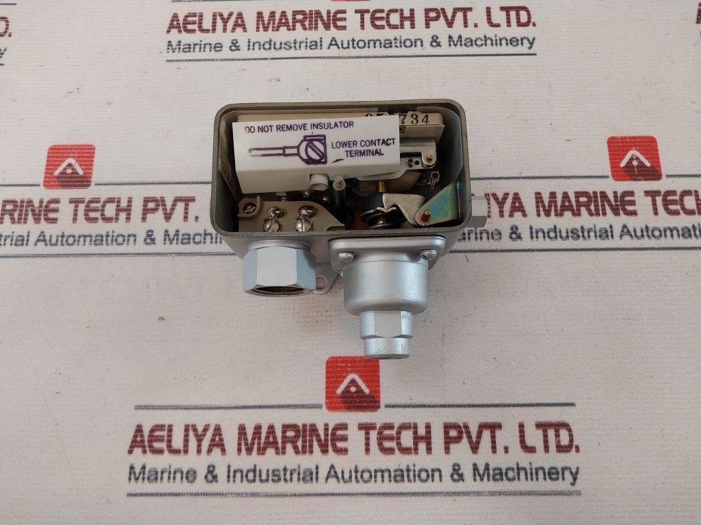 Detroit Switch 222-10 Control Switch 3-50 Psi