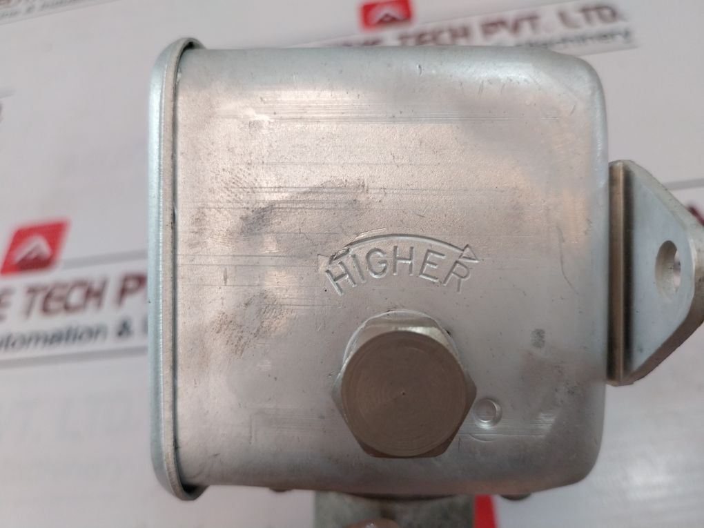 Detroit Switch 223 Temperature Control Switch 223875Cb3