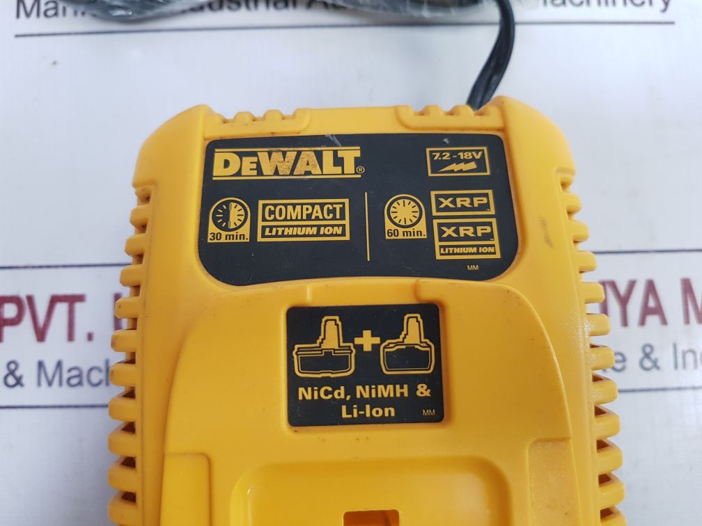 Dewalt Dc9310 7.2V-18V Nicd/Nimh/Li-ion Fast Battery Charger
