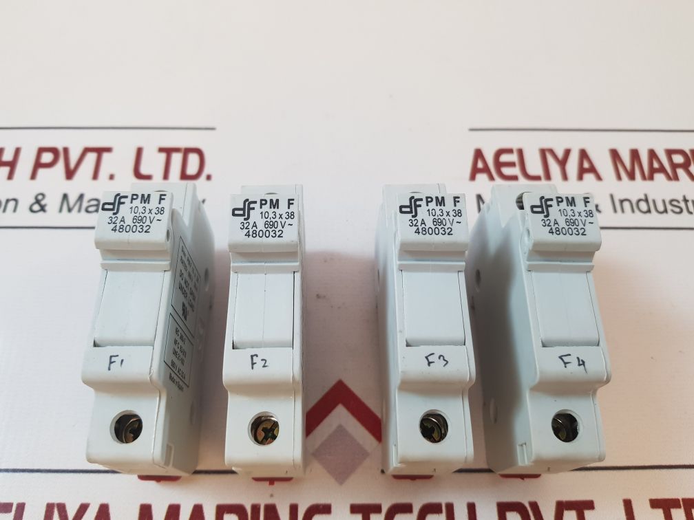 Set Of 4X Df Pmf 480032 10,3 × 38 Fuse Holder 32A 690V~