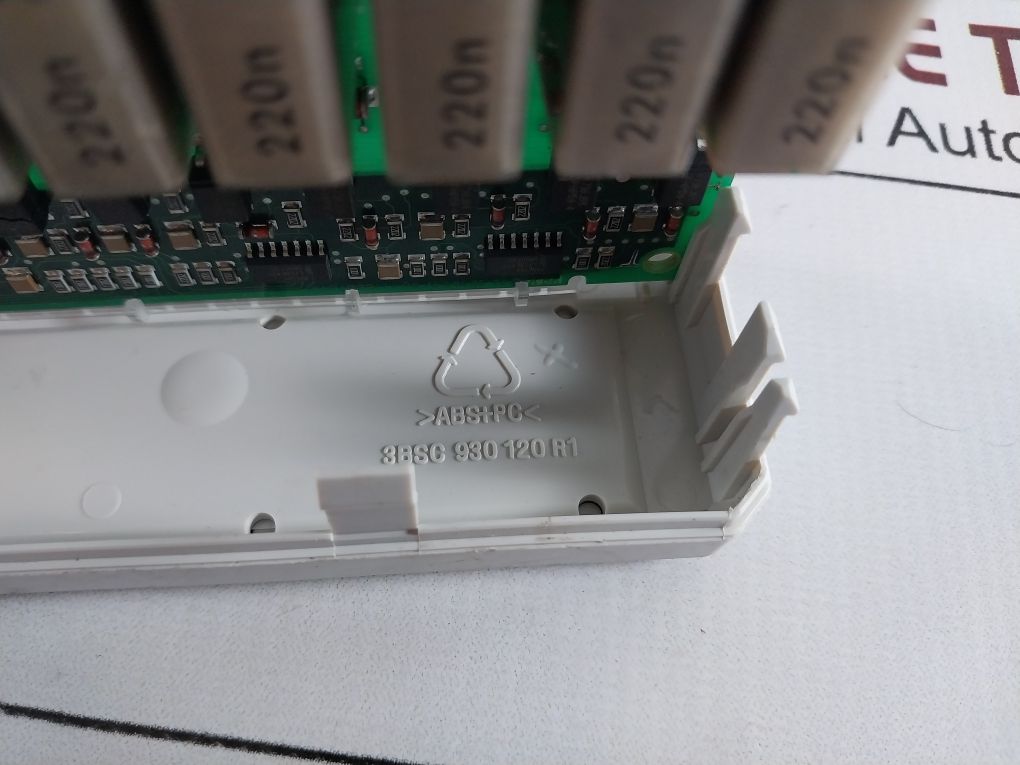 Abb Di820 Input Module 3Bse008513R1 Pr:C