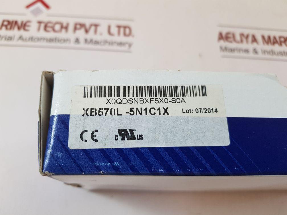 Dixell xb570l-5n1c1-x temperature controller