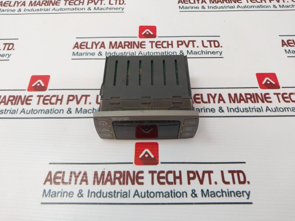 Dixell Xr20Cx-5N0C0 Temperature Controller 3.5Va Max