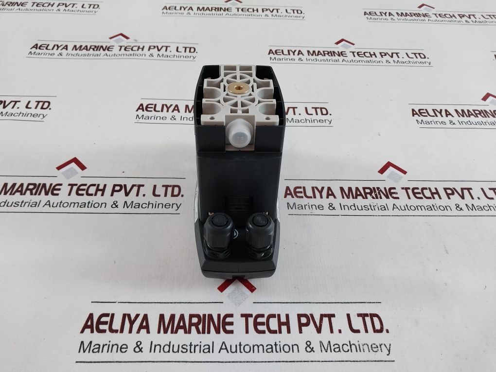 Donaldson Ufm-d05 Condensate Drain Valve 1C4024440