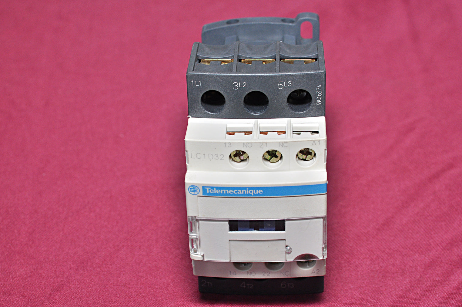 Telemecanique /square D/schneider electric lc1d32 contactor