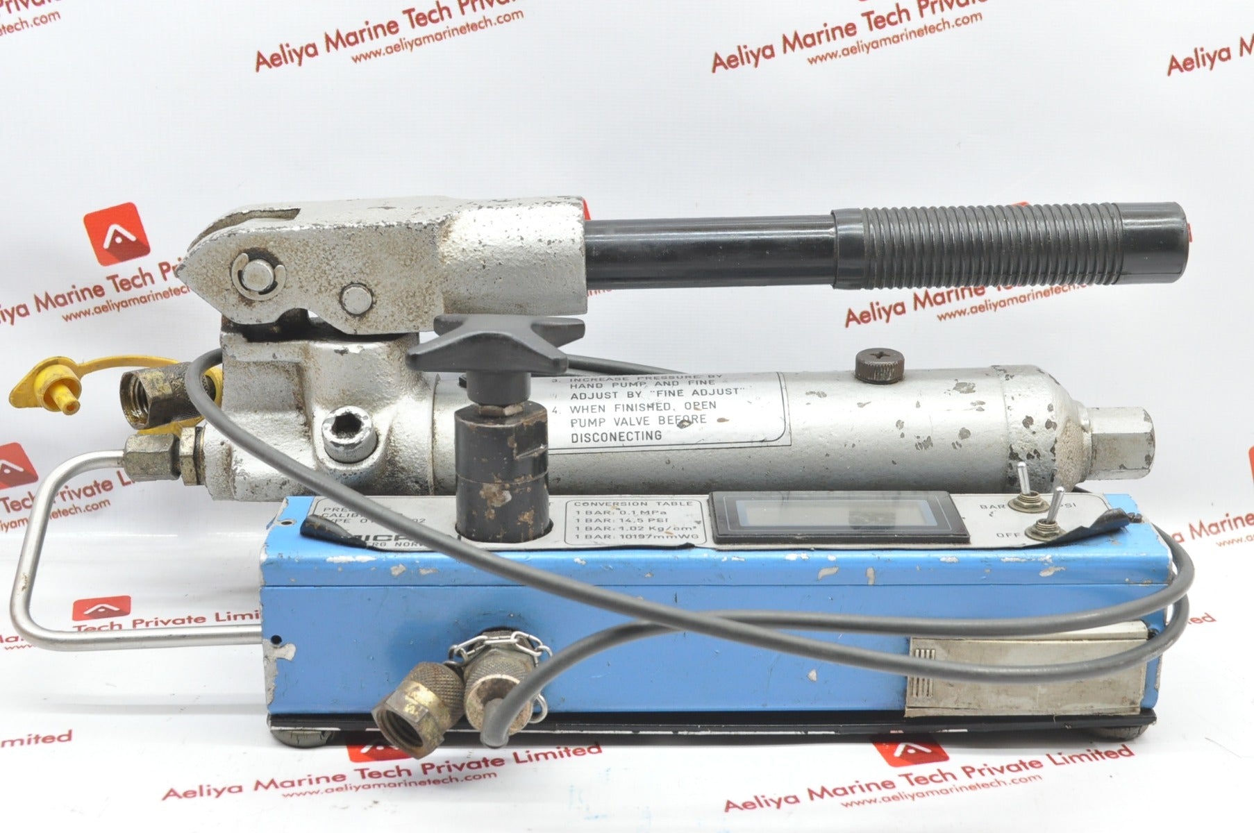 Omicron Ote-p202 Pressure Calibrator