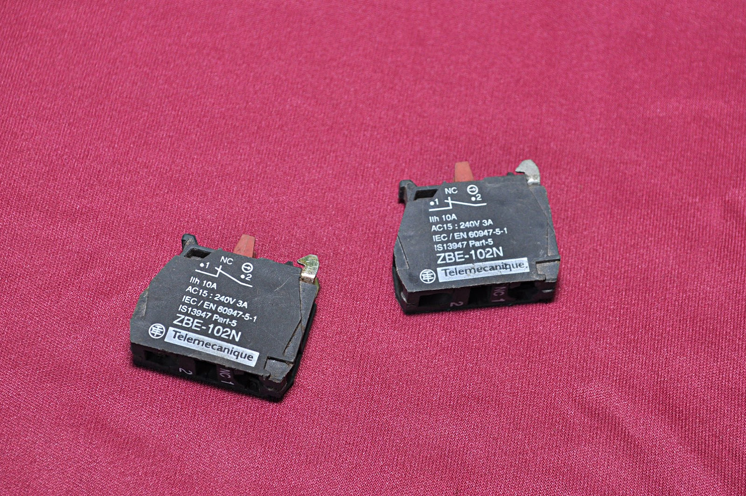 TELEMECANIQUE ZBE-102N PUSH BUTTON N/C CONTACT BLOCK