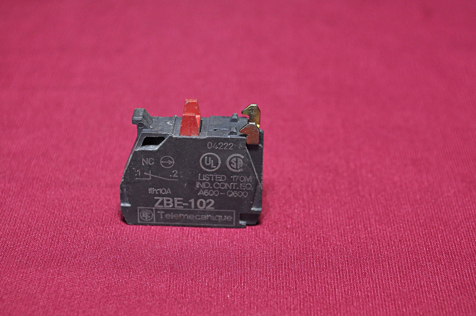 TELEMECANIQUE SCHNEIDER ELECTRIC ZBE-102 CONTACT BLOCK
