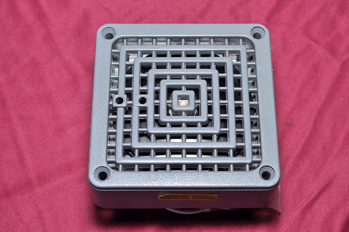 Federal signal 350-120-30 vibratone horn