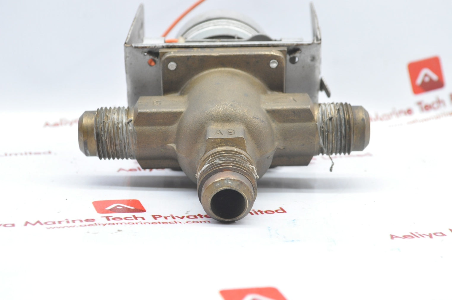 Honeywell 1004 Synchron 220V 50/60Hz