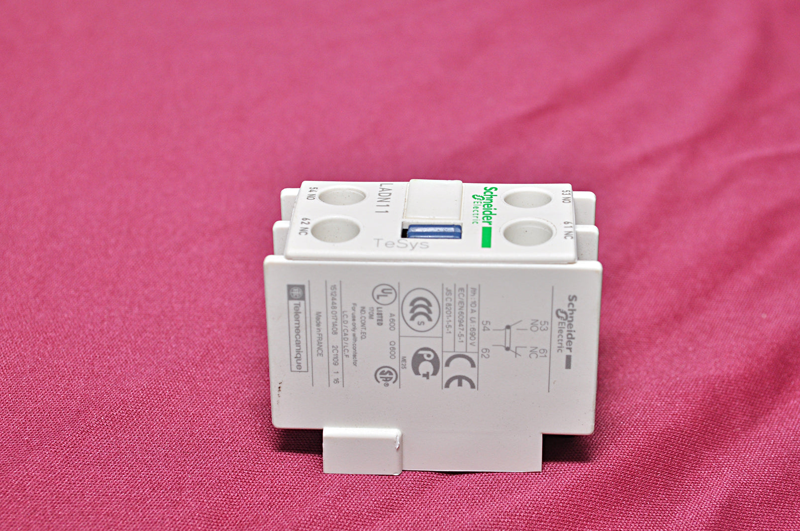 Schneider electric ladn 11 auxiliary contact block