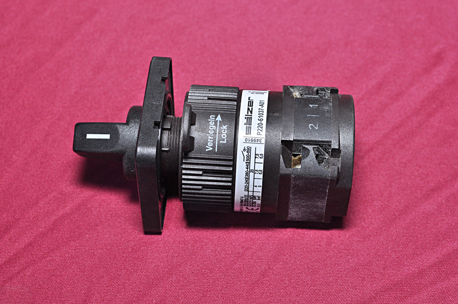 Salzer p220-61037-a01 rotary cam switch ip66