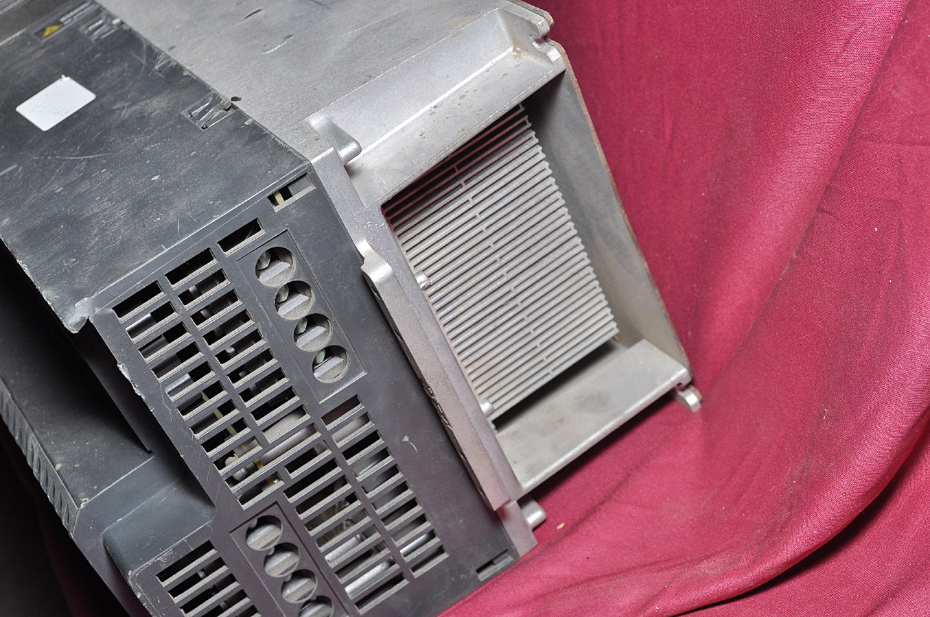 Siemens sinamics pm240-2 power module 1p 6sl3210-1pe26-ould