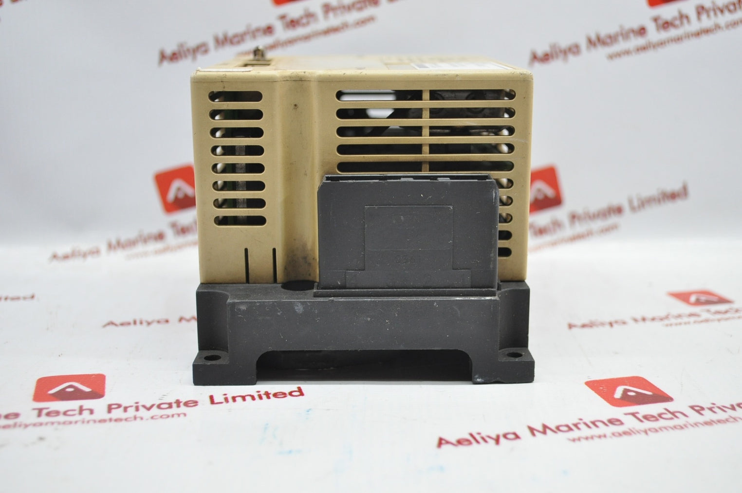 Yaskawa sgdr-sda710a01b servopack drive