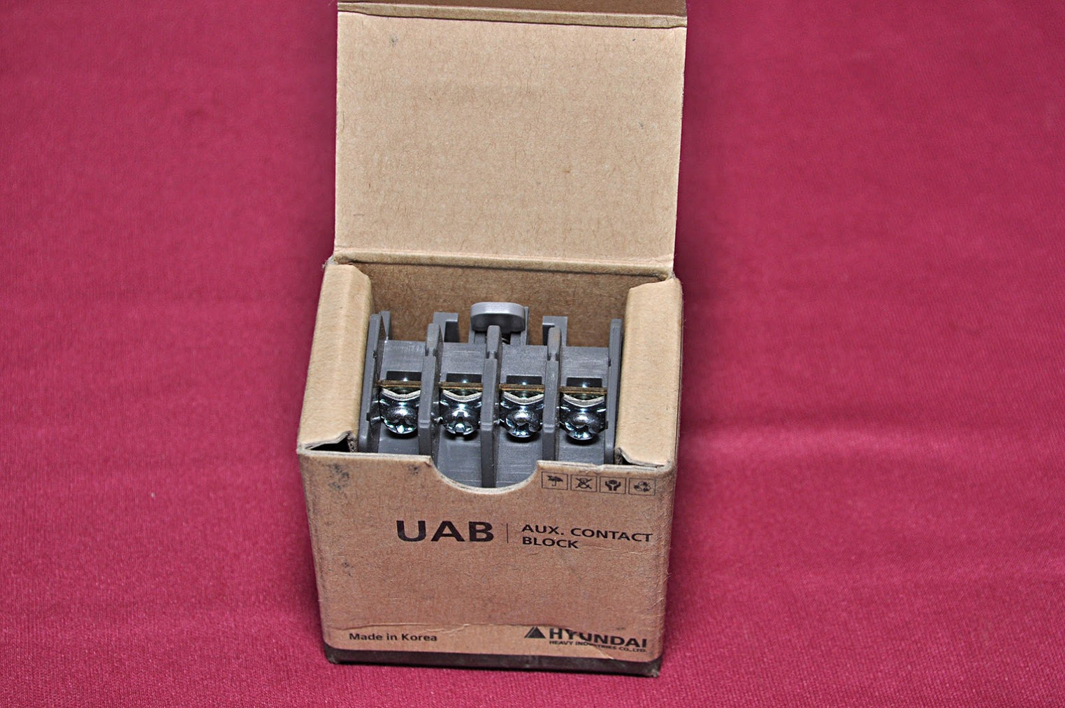 AUXILIARY UAB CONTACT BLOCK