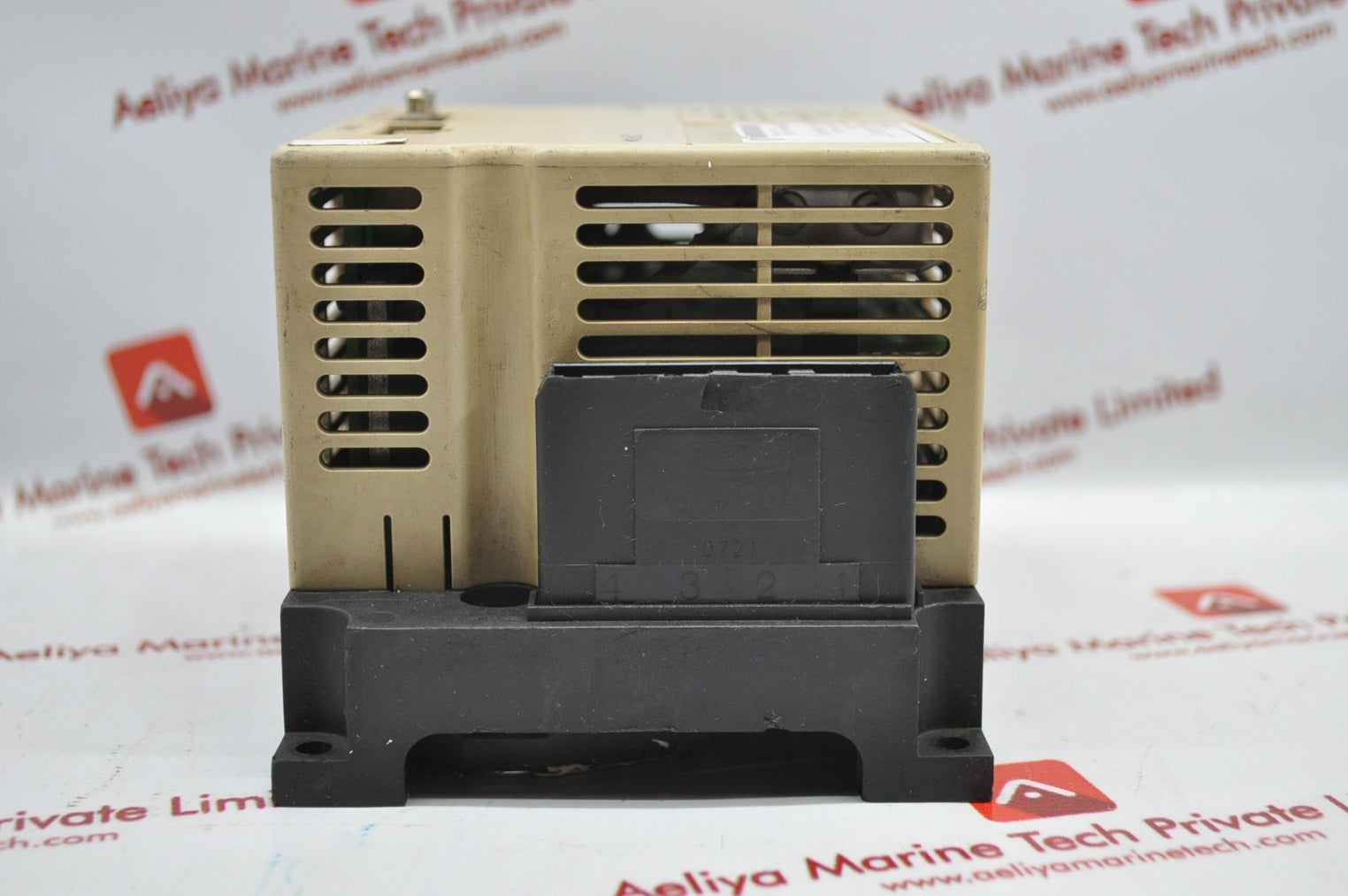 Yaskawa sgdr-sda710a01b servopack drive q11944-934-8