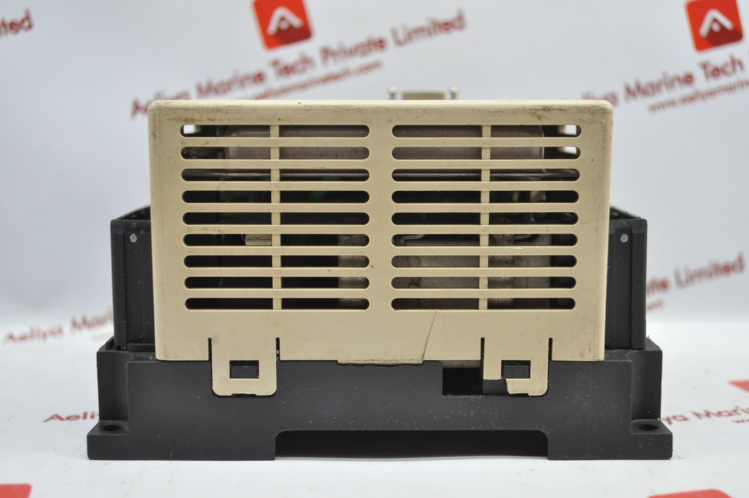 Yaskawa sgdr-sda710a01by29 servopack drive