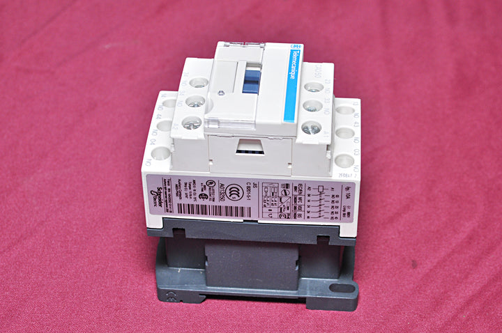 Telemecanique cad50f7 control relay 110v 50/60hz 6kv