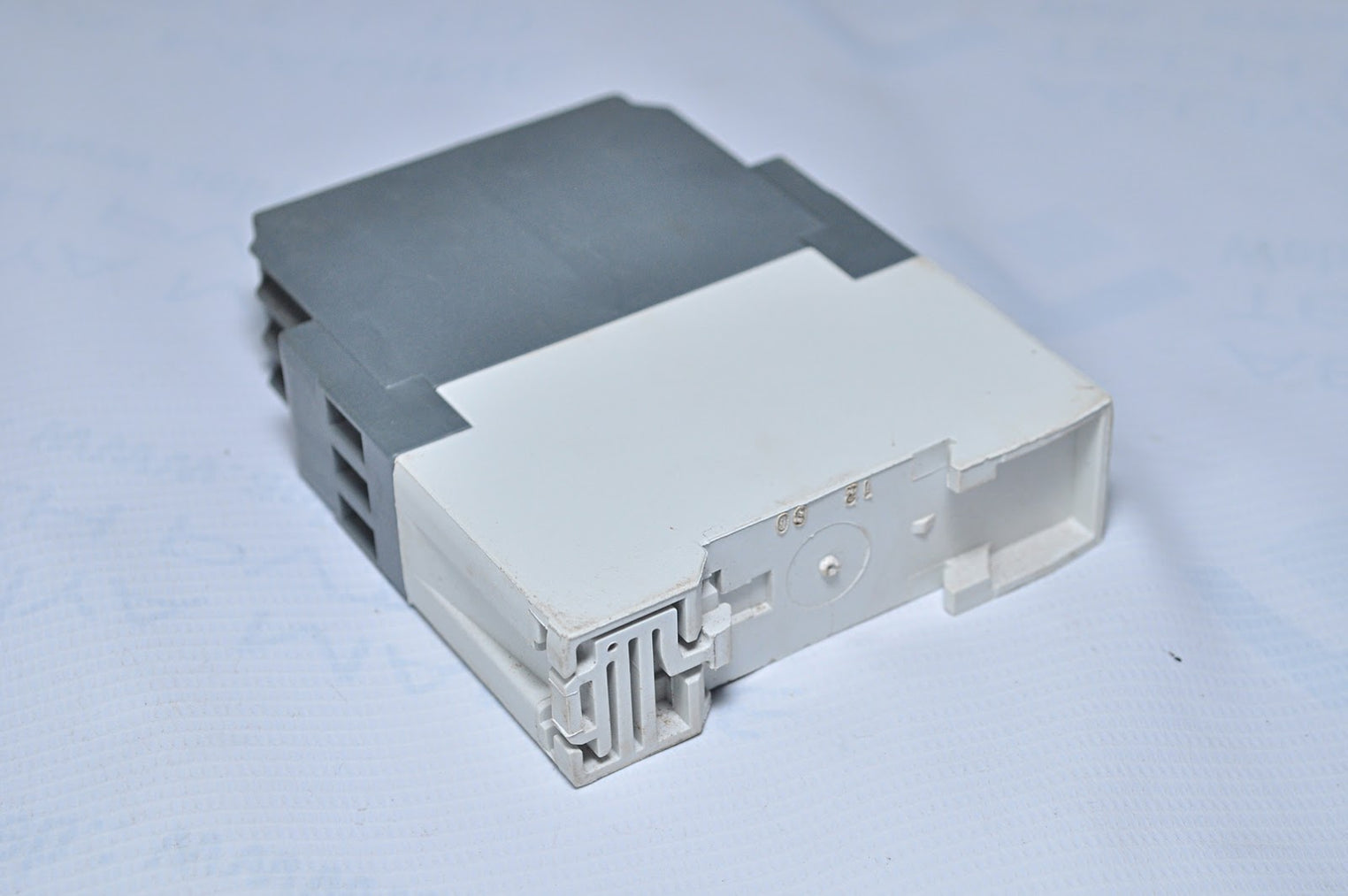 ABB CT IRS 1SVR430221R7300 ON DELAY TIME RELAY