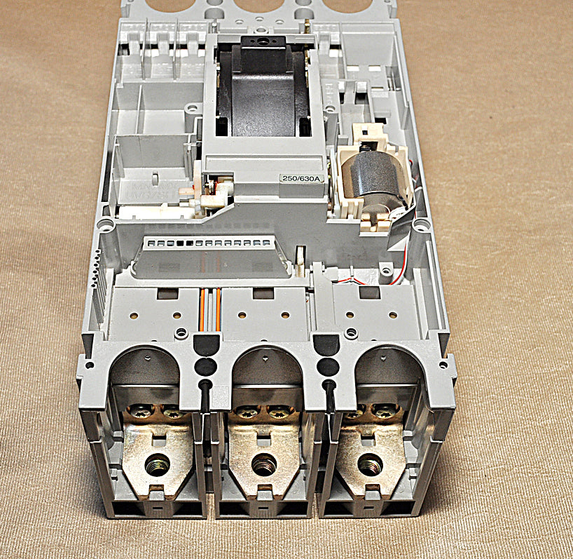 Schneider electric ns400-630 500v