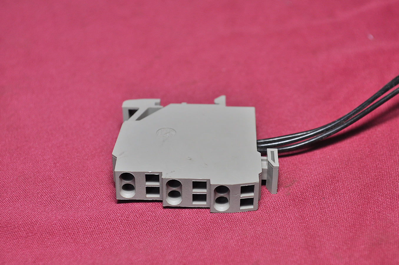 Nos square d e103955 circuit breaker accessory