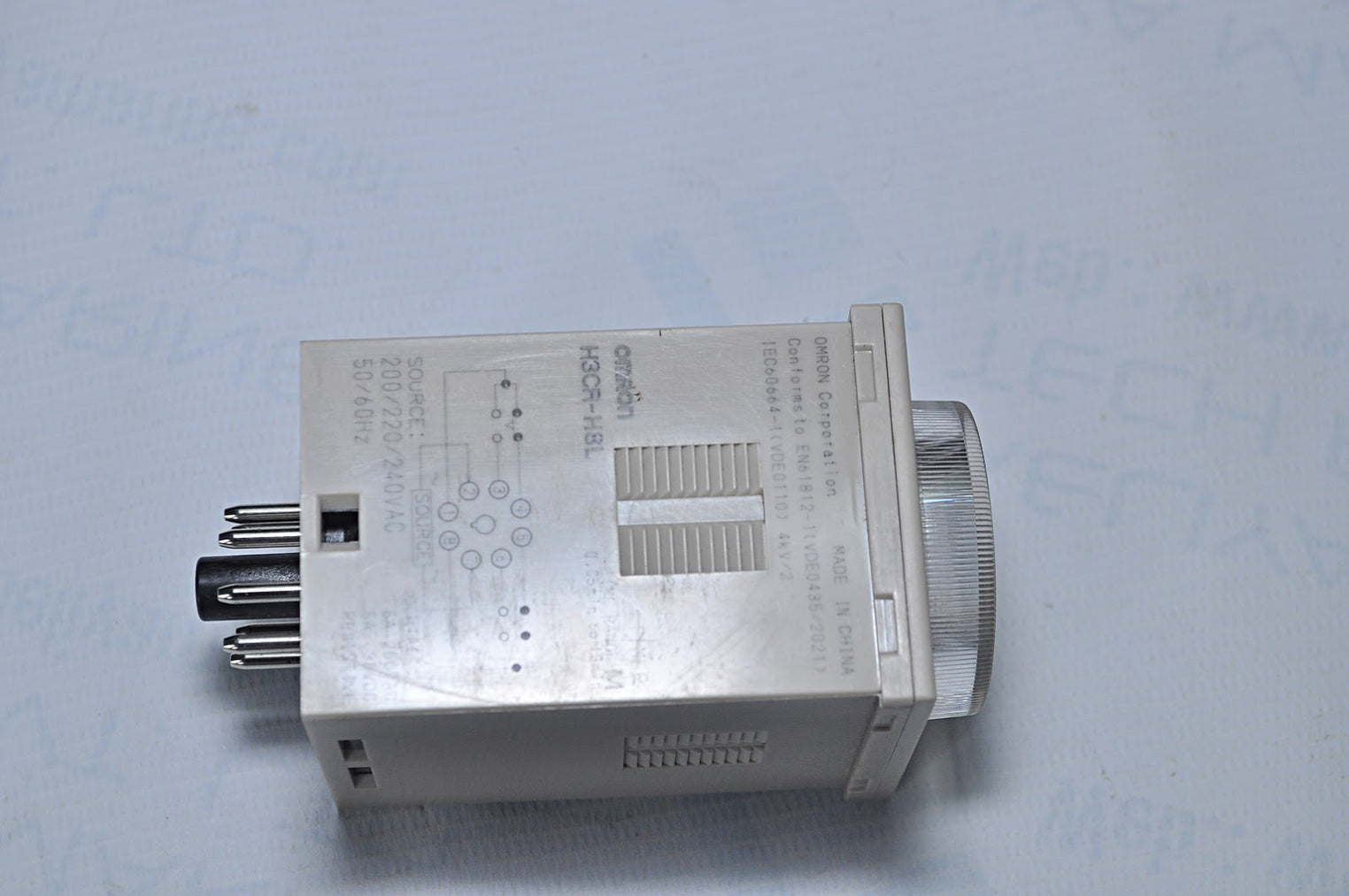 OMRON H3CR-H8L TIMER