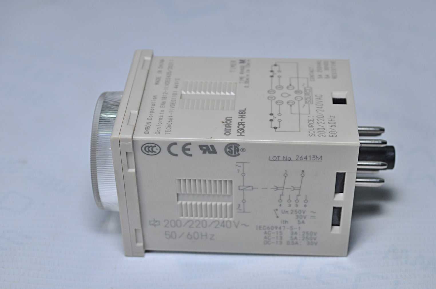 OMRON H3CR-H8L TIMER