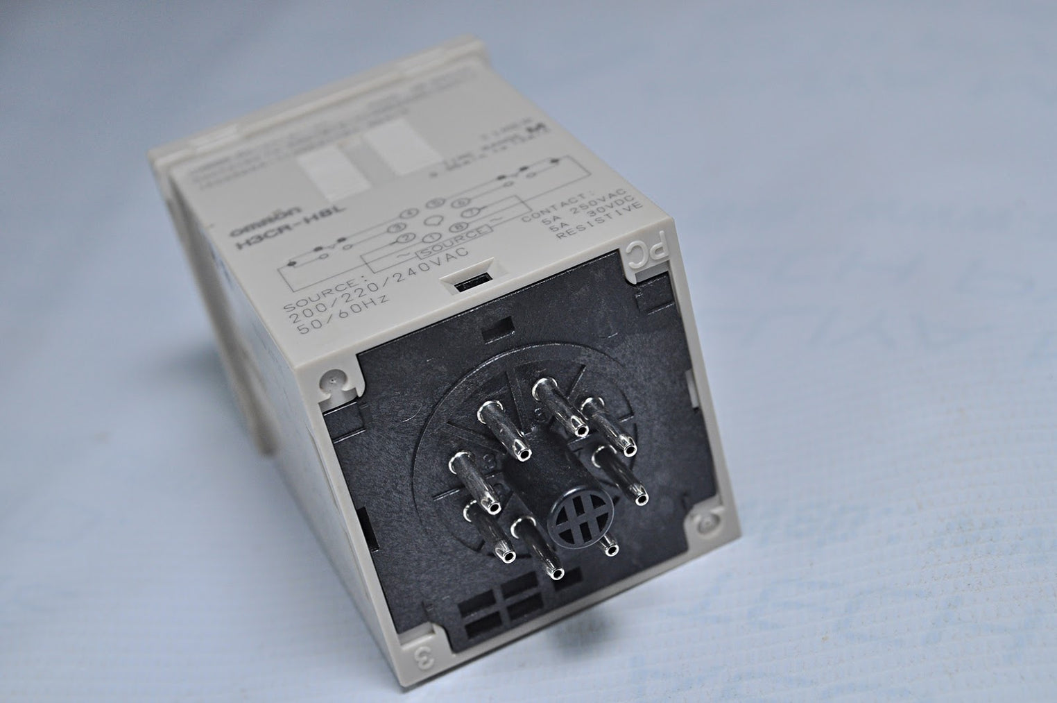 OMRON H3CR-H8L TIMER