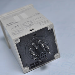 OMRON H3CR-H8L TIMER