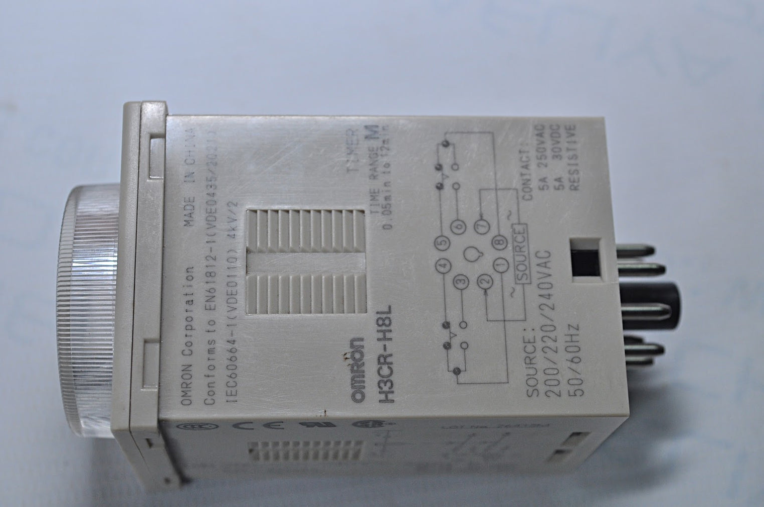 OMRON H3CR-H8L TIMER