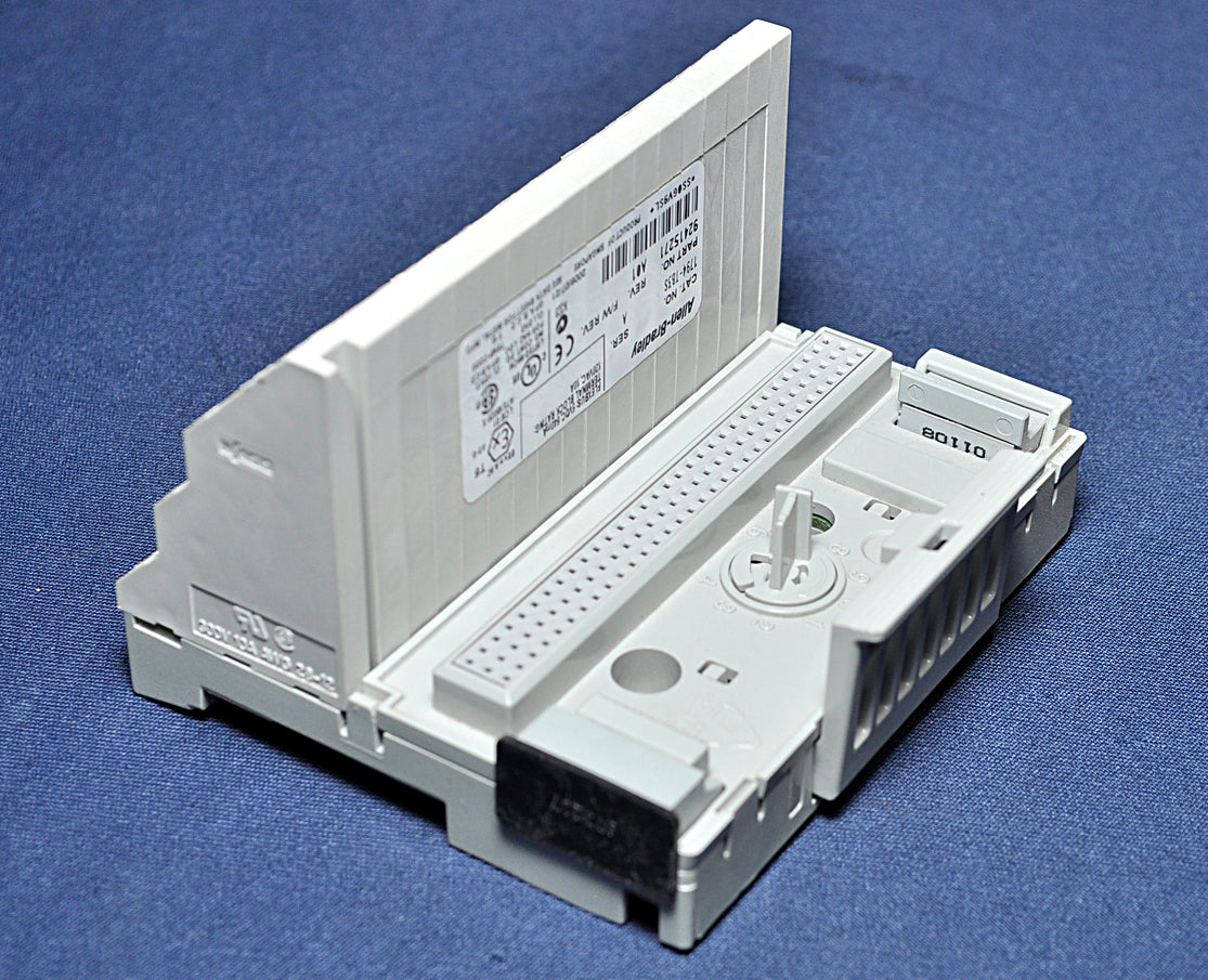 Allen-Bradley 1794-tb3s terminal base.