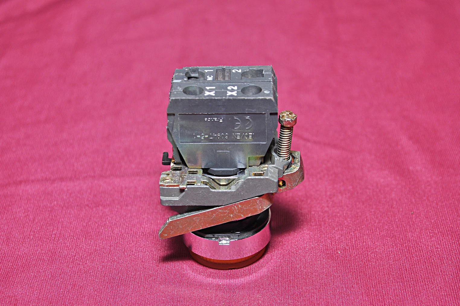 IEC/EN 60947-5-1PUSH BUTTON