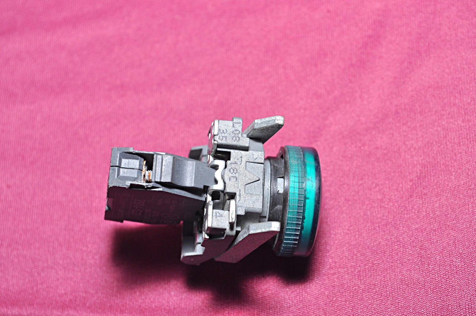 SCHNEIDER ELECTIRC-110 TO 120 AT 50/60 HZ, GREEN LED PILOT LIGHT