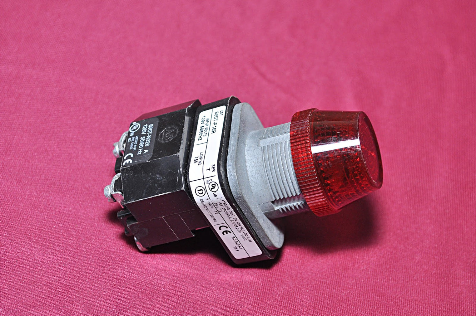 ALLEN-BRADLEY 800T-P16R SERIES N RED PILOT LIGHT