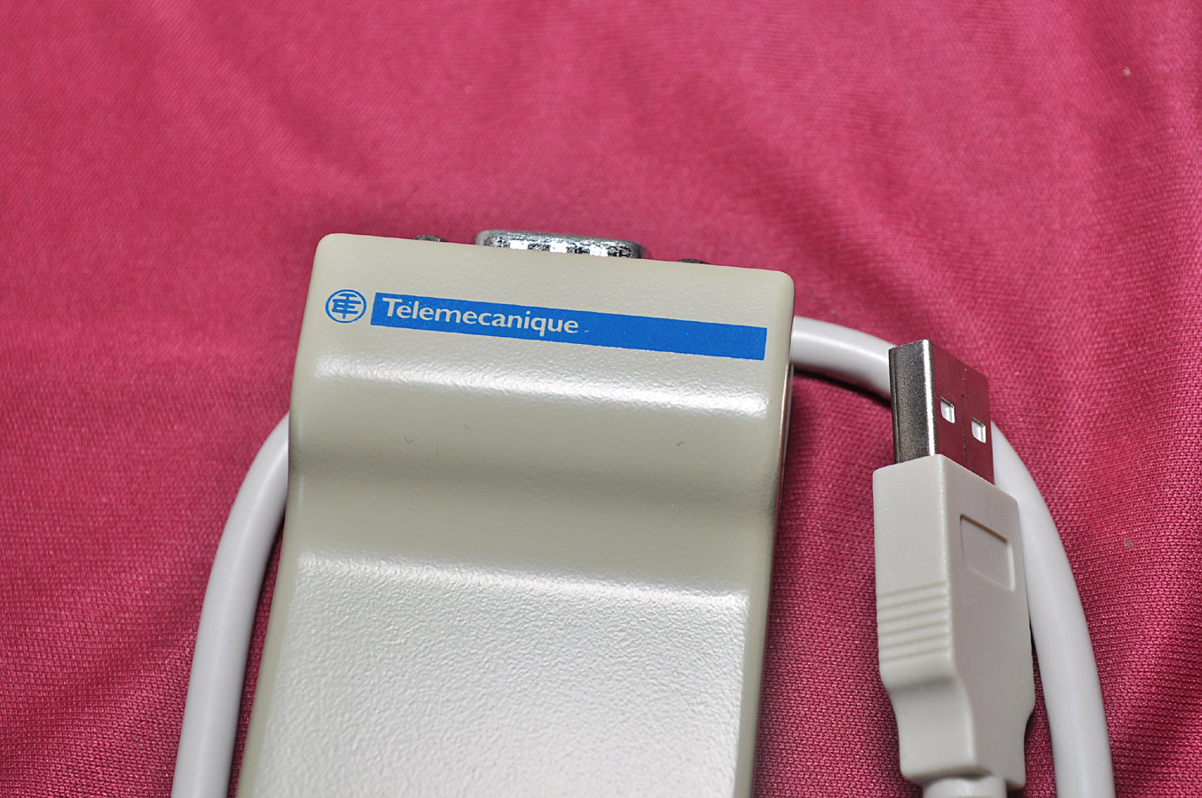 Telemecanique schneider electric tsxcusb232 cable