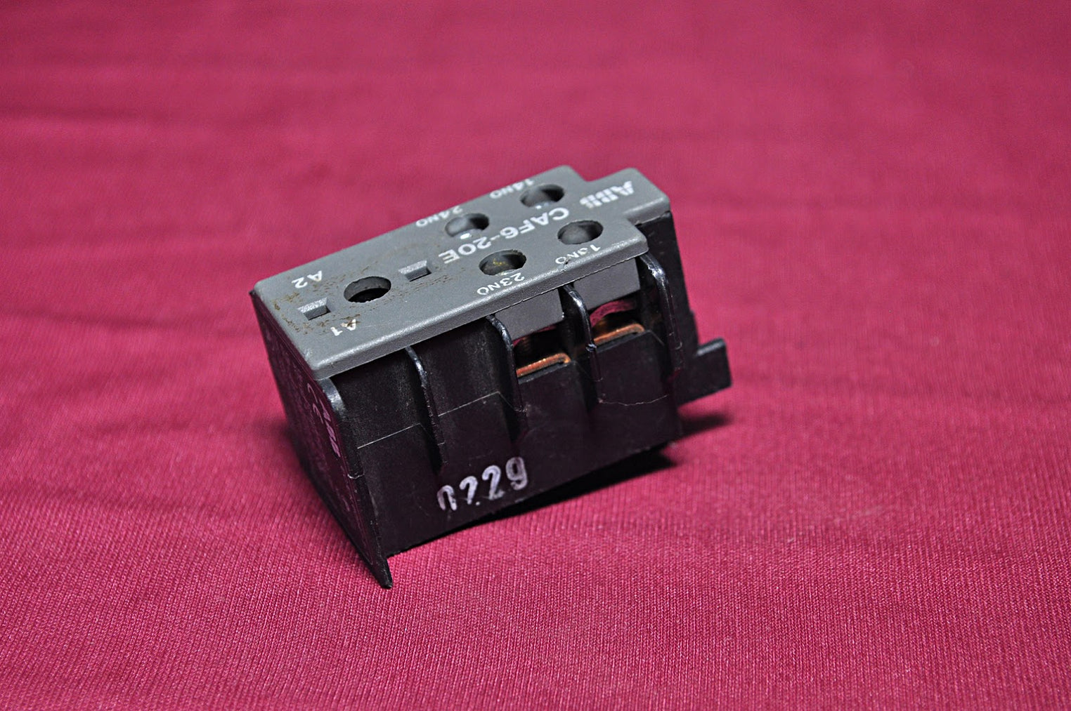 ABB CONTACT CAF6 20E CONTACT