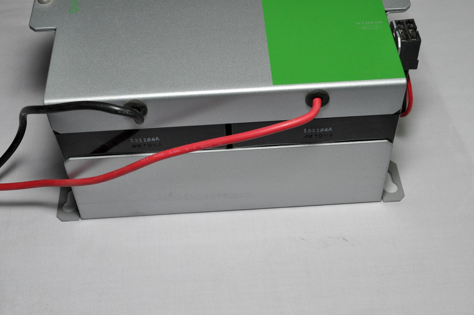 Phoenix contact quint-bat/24dc/12ah battery module