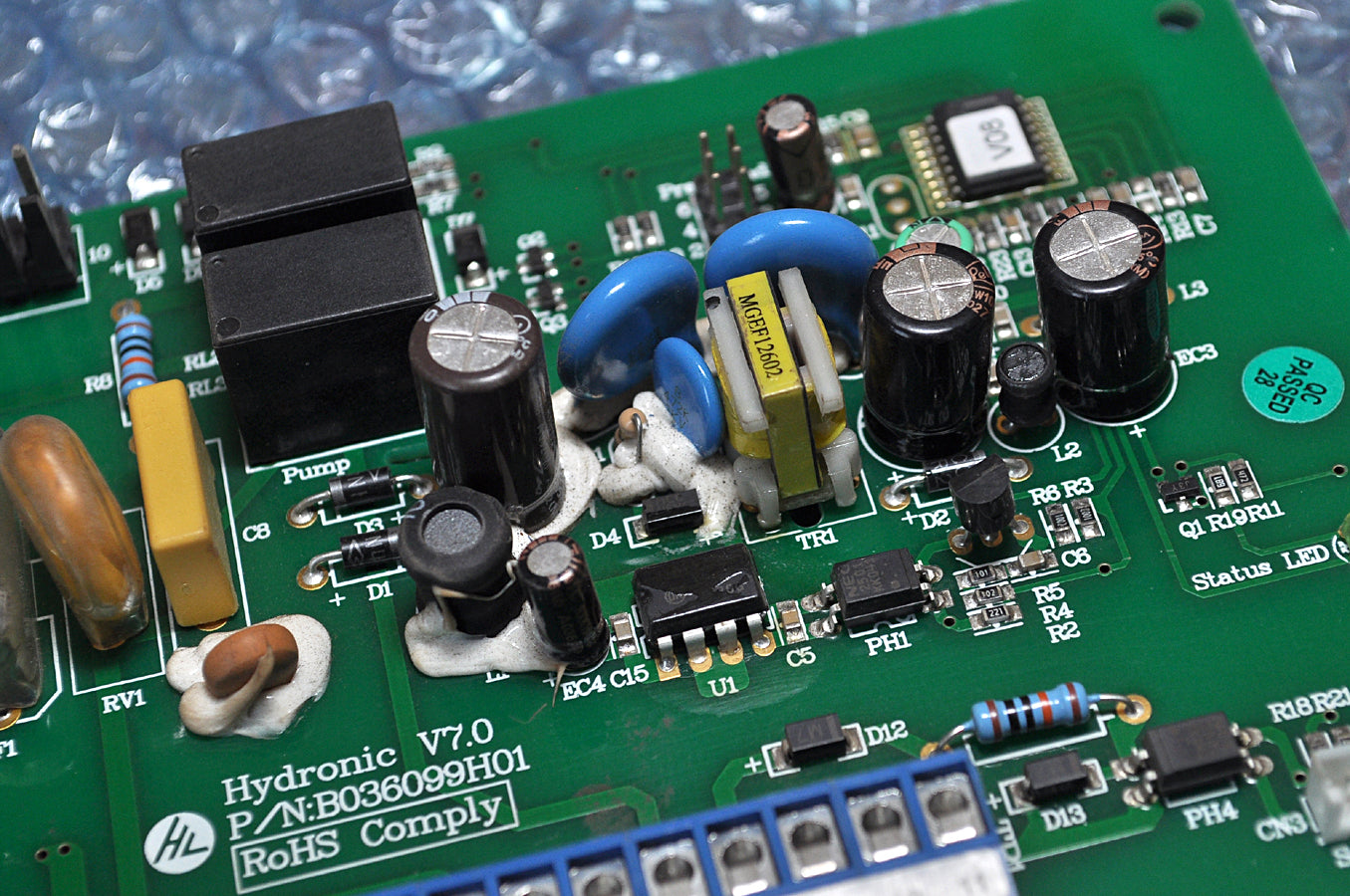 Hydronic v7.0 b036099h01 pcb circuit