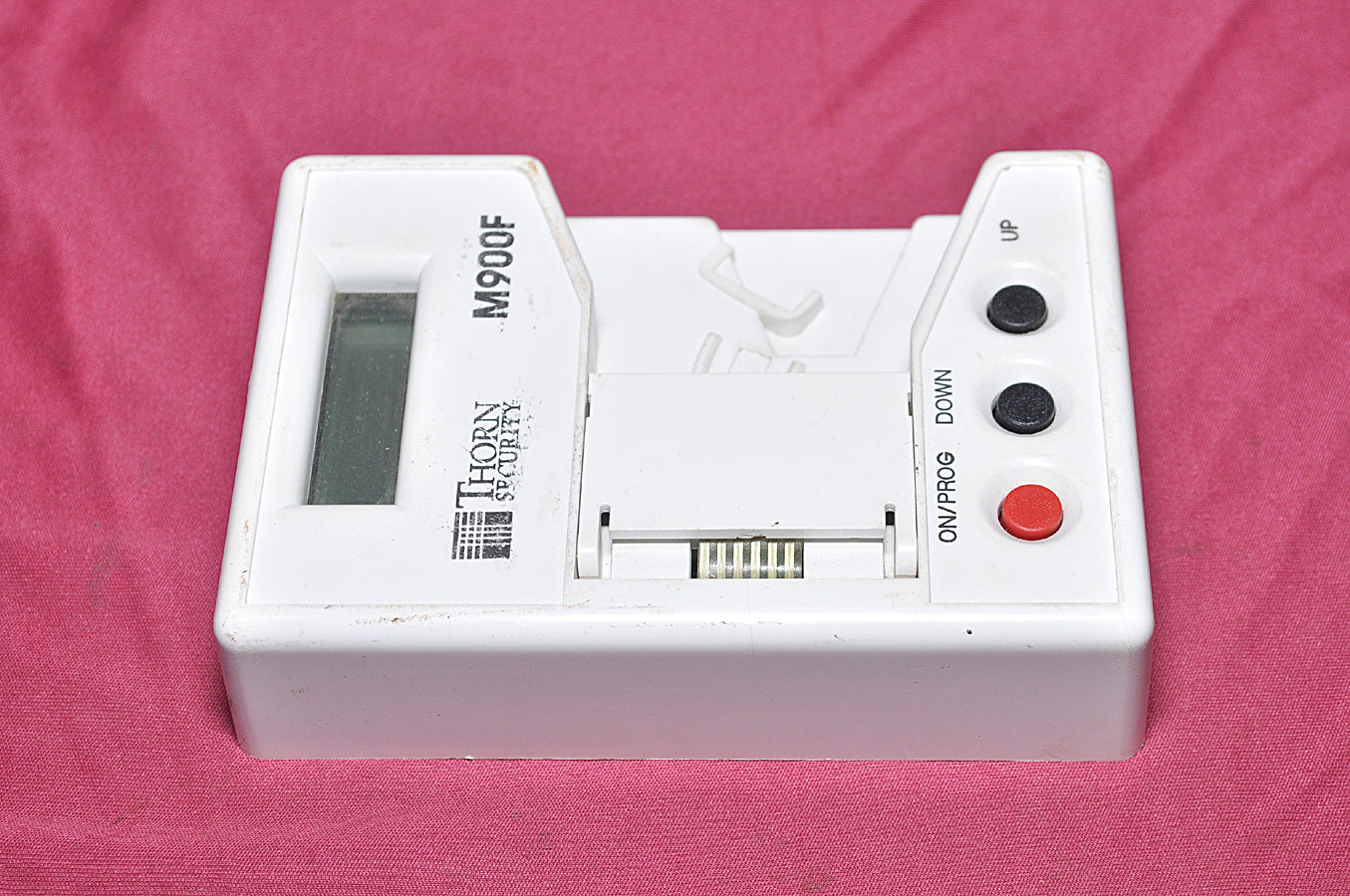 Legrand 42872 50/60hz compact transformer 48v