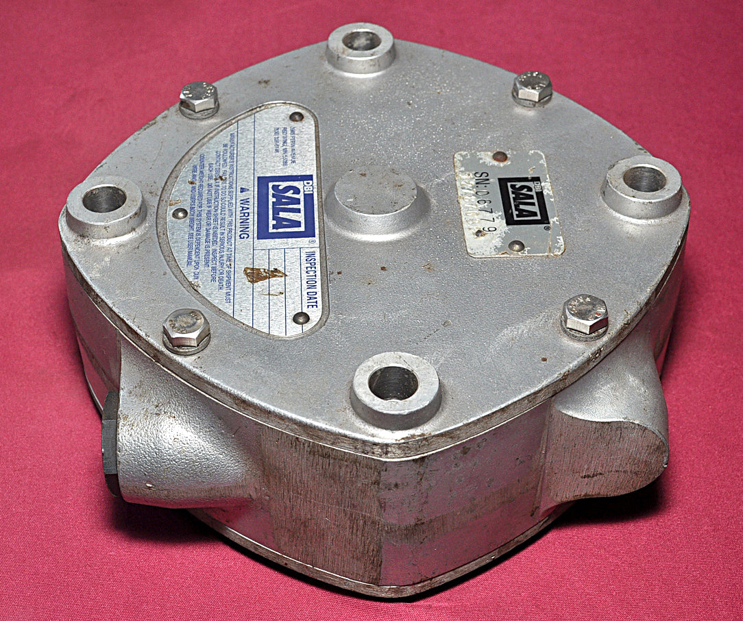 Dbi sala 06779 retracting lifeline