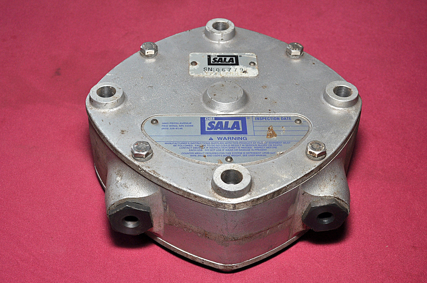 Dbi sala 06779 retracting lifeline