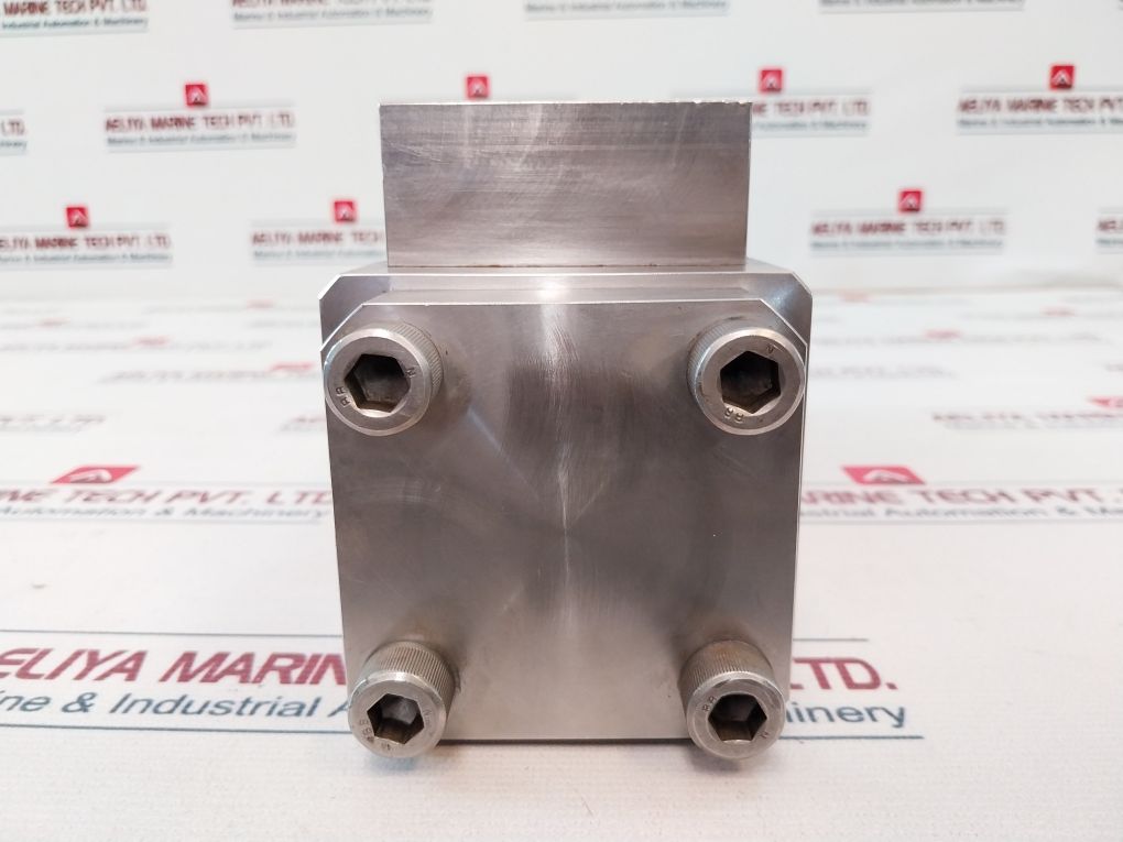 Dtl 2786056-07 Shuttle Valve