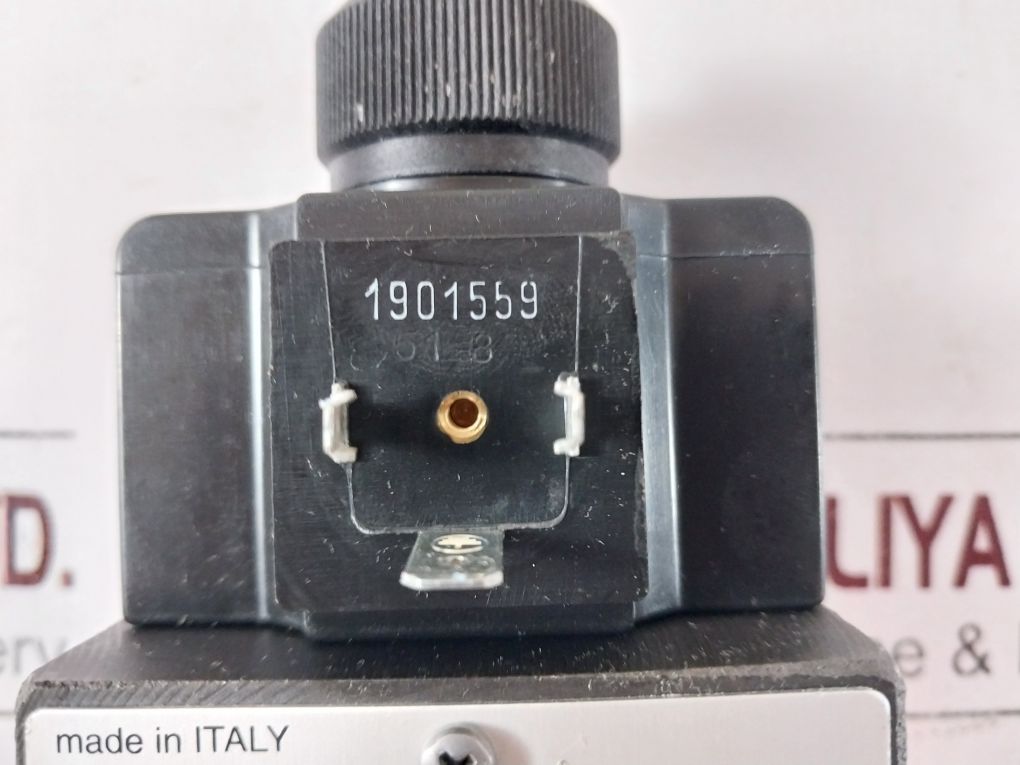 Duplomatic D4D-s1/60 Directional Control Valve