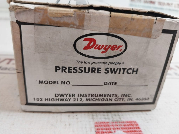 Dwyer 1910-5 Pressure Switch