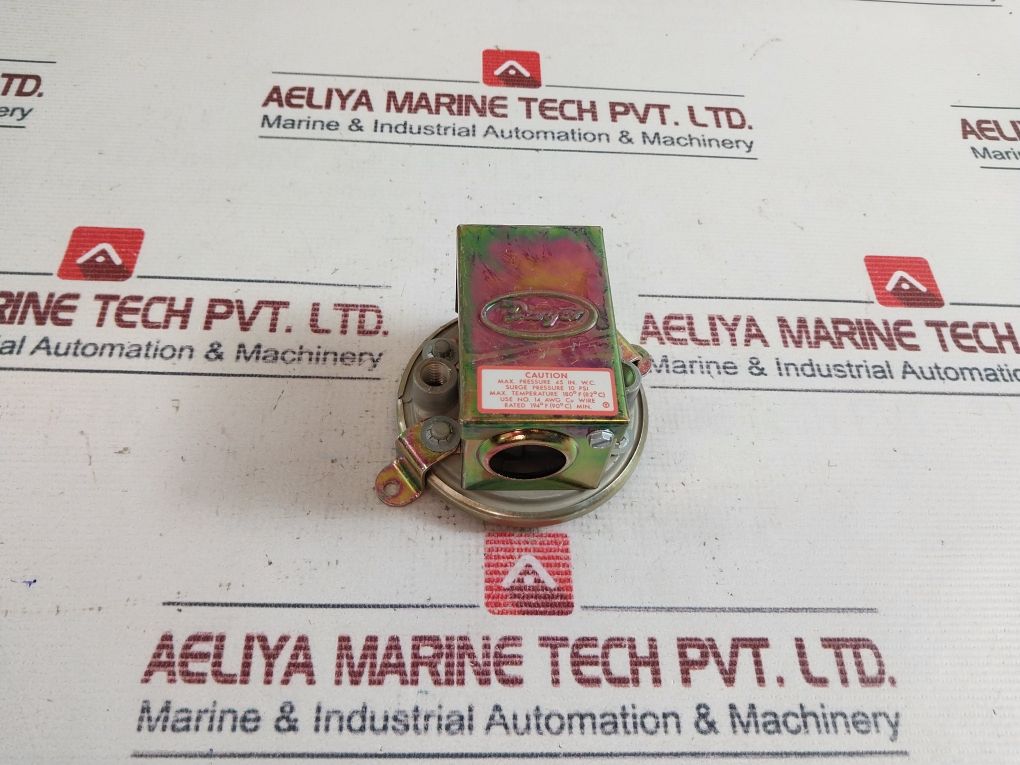 Dwyer 1910-5 Pressure Switch