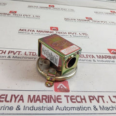 Dwyer 1910-5 Pressure Switch
