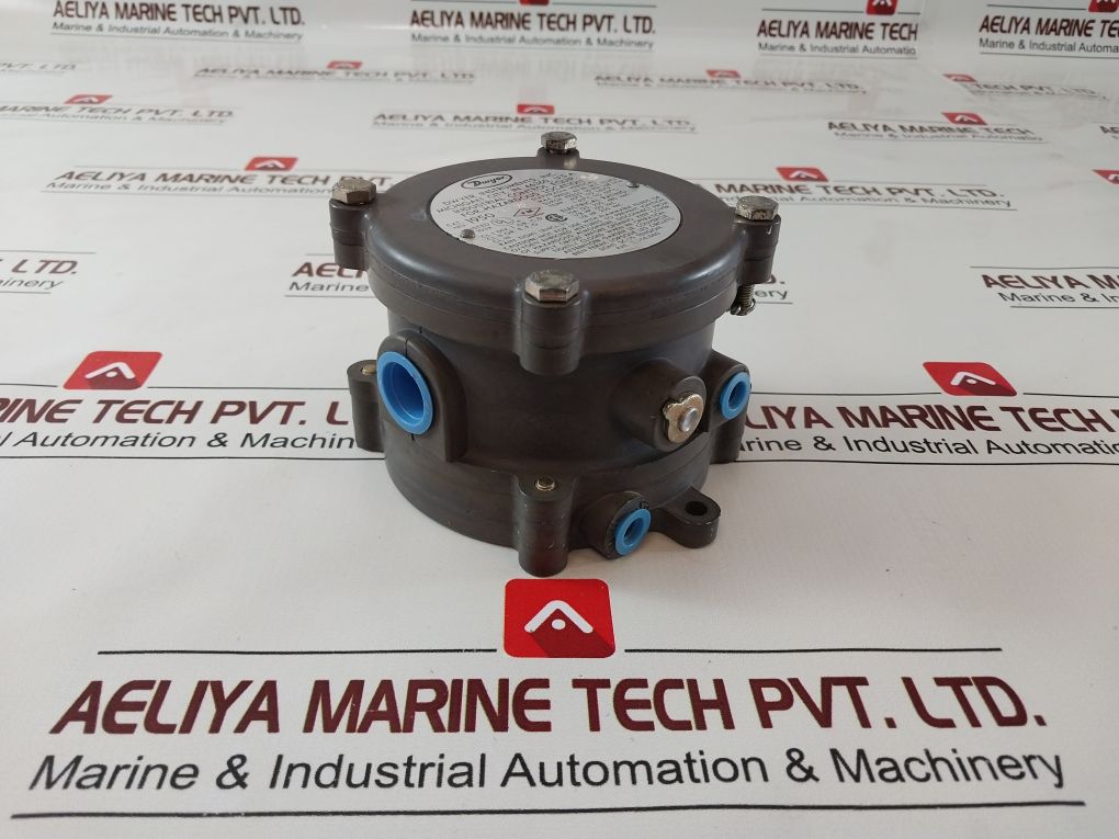 Dwyer 1950-1-2F Explosion Proof Pressure Switch